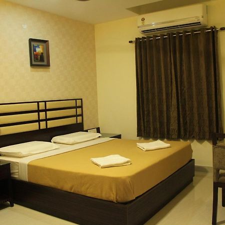 Hotel M.P Temples Inn Кумбаконам Экстерьер фото